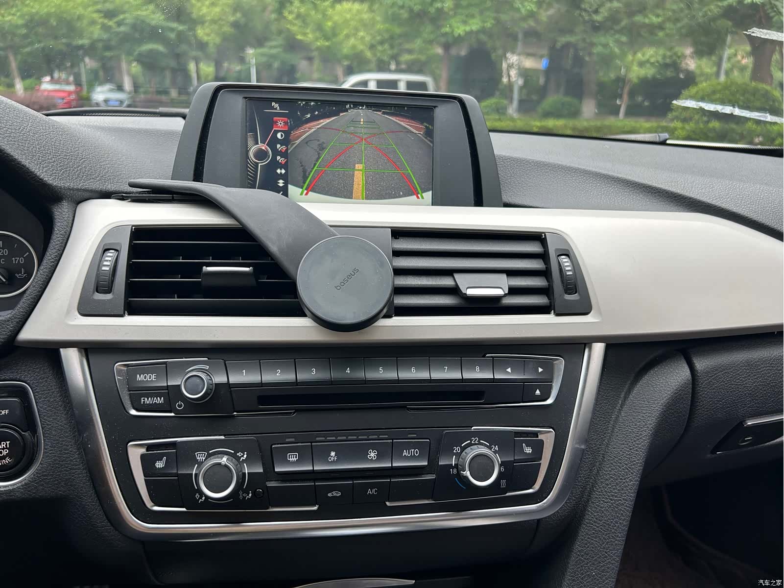 BMW 3 Series, 2015 15