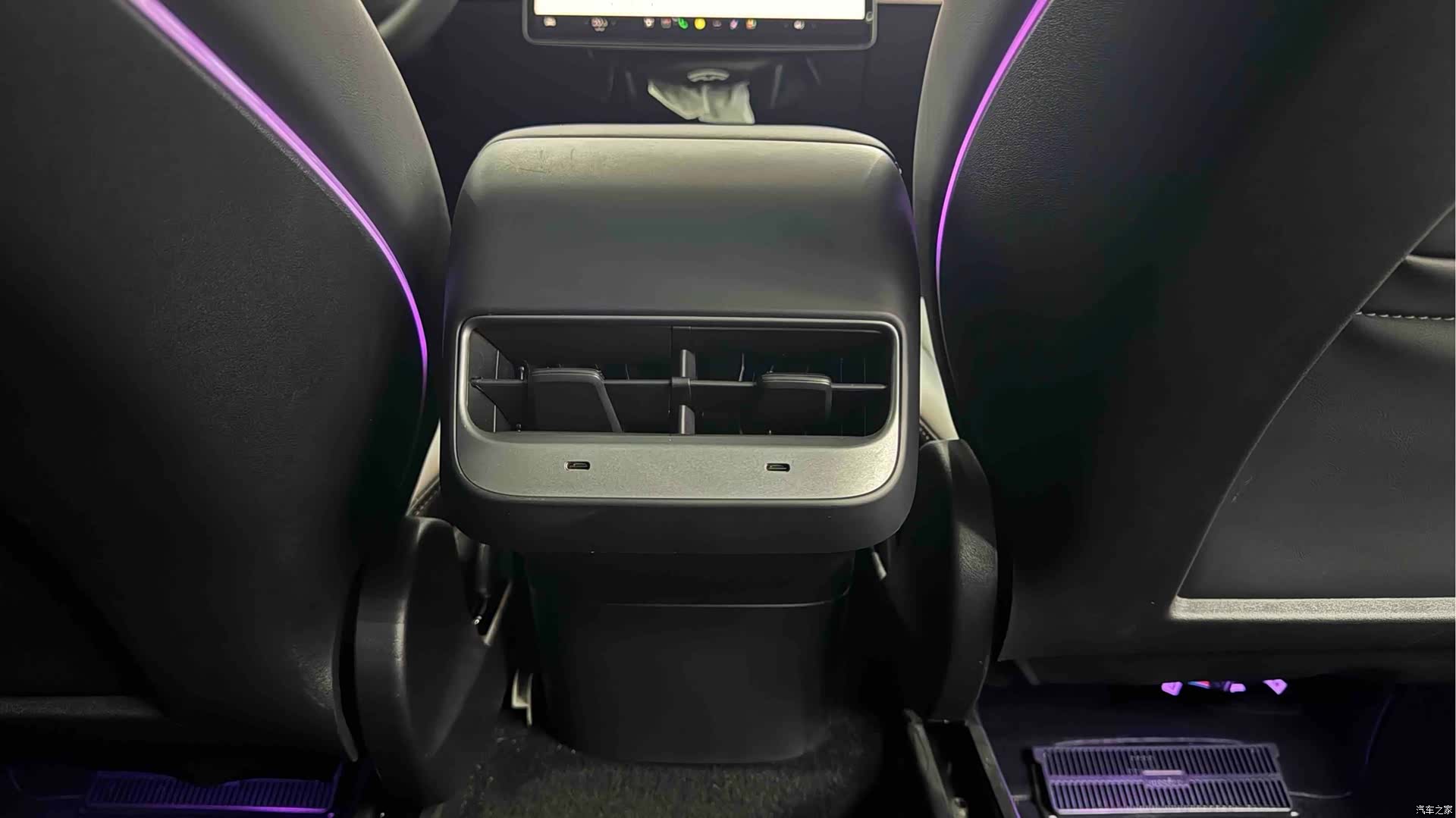 Tesla Model Y, 2023 18