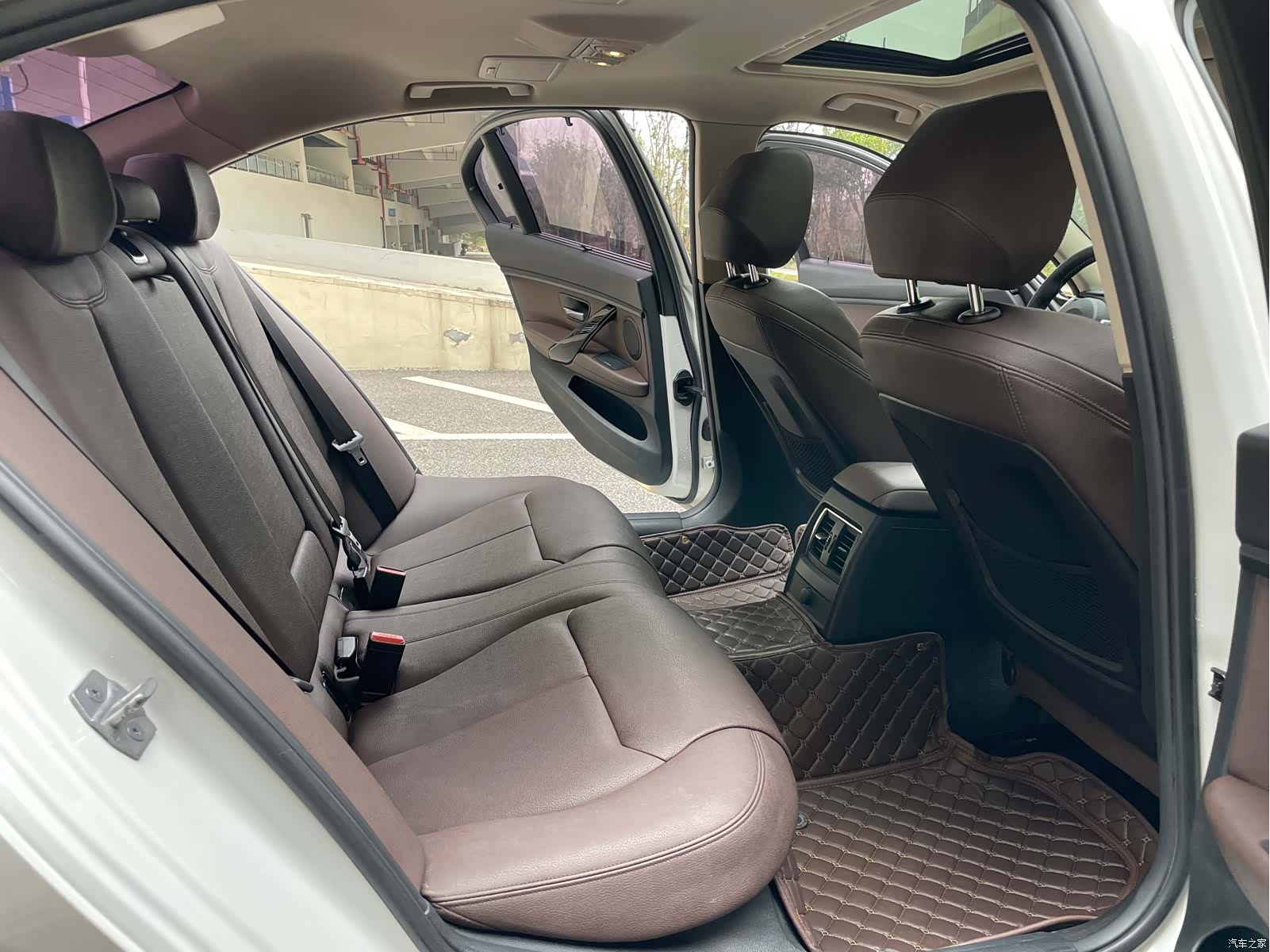 BMW 3 Series, 2018 13