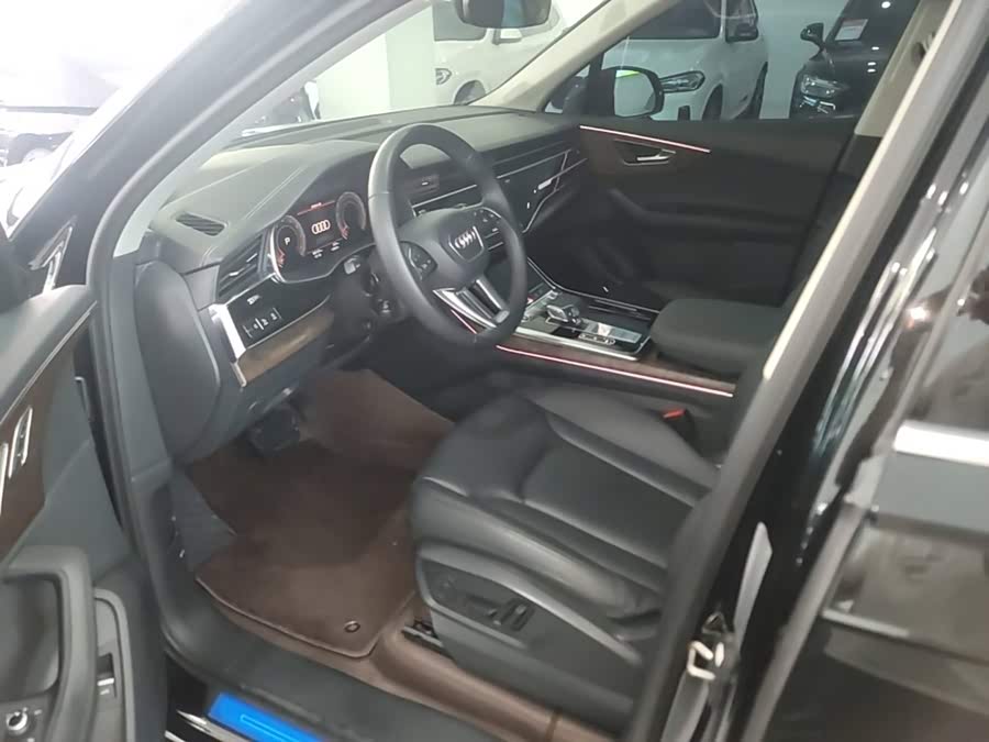Audi Q7 2024, фото 15