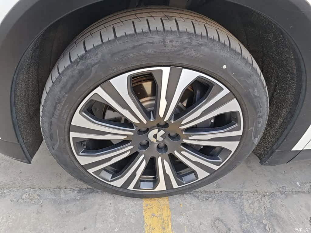 NIO ES8, 2023 23