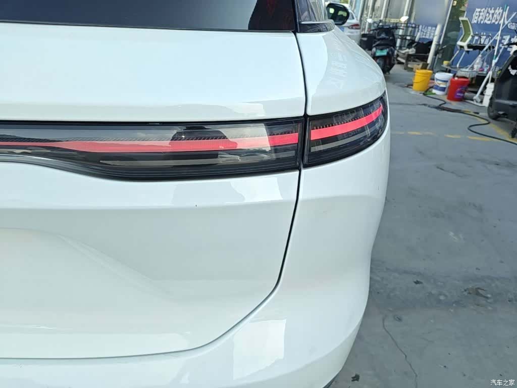 NIO ES8, 2023 8
