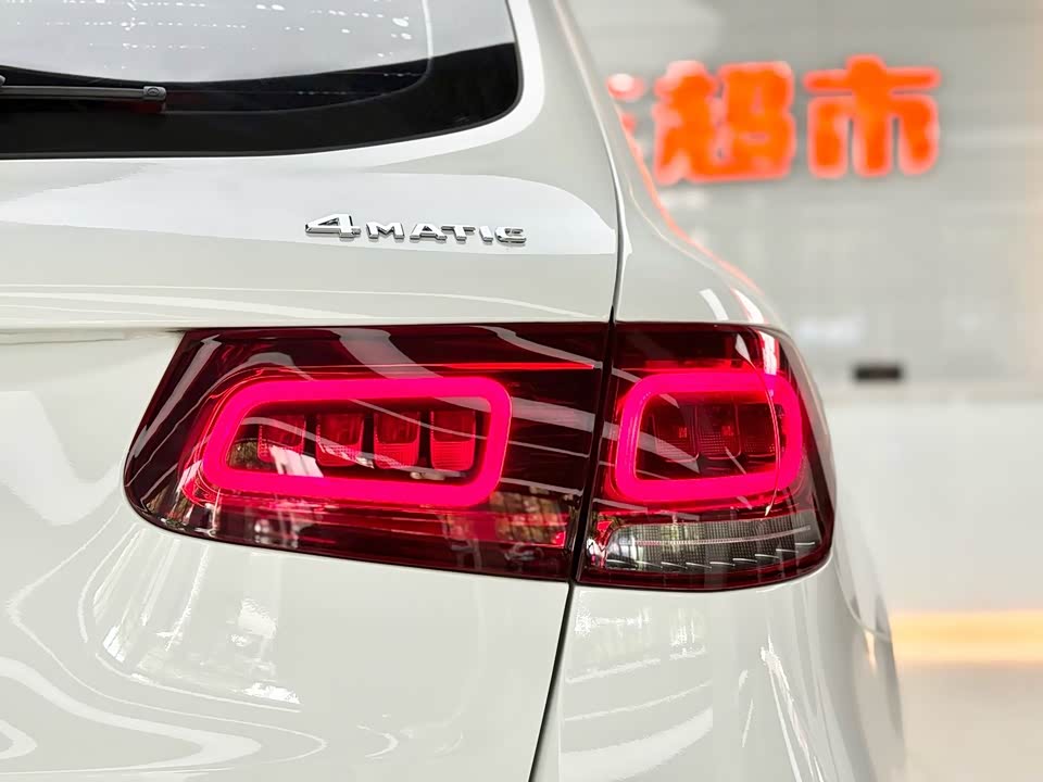 Mercedes-Benz GLC Mercedes-Benz GLC