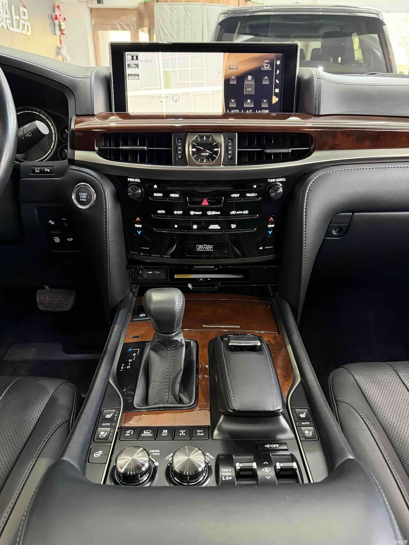 Lexus LX, 2017 9