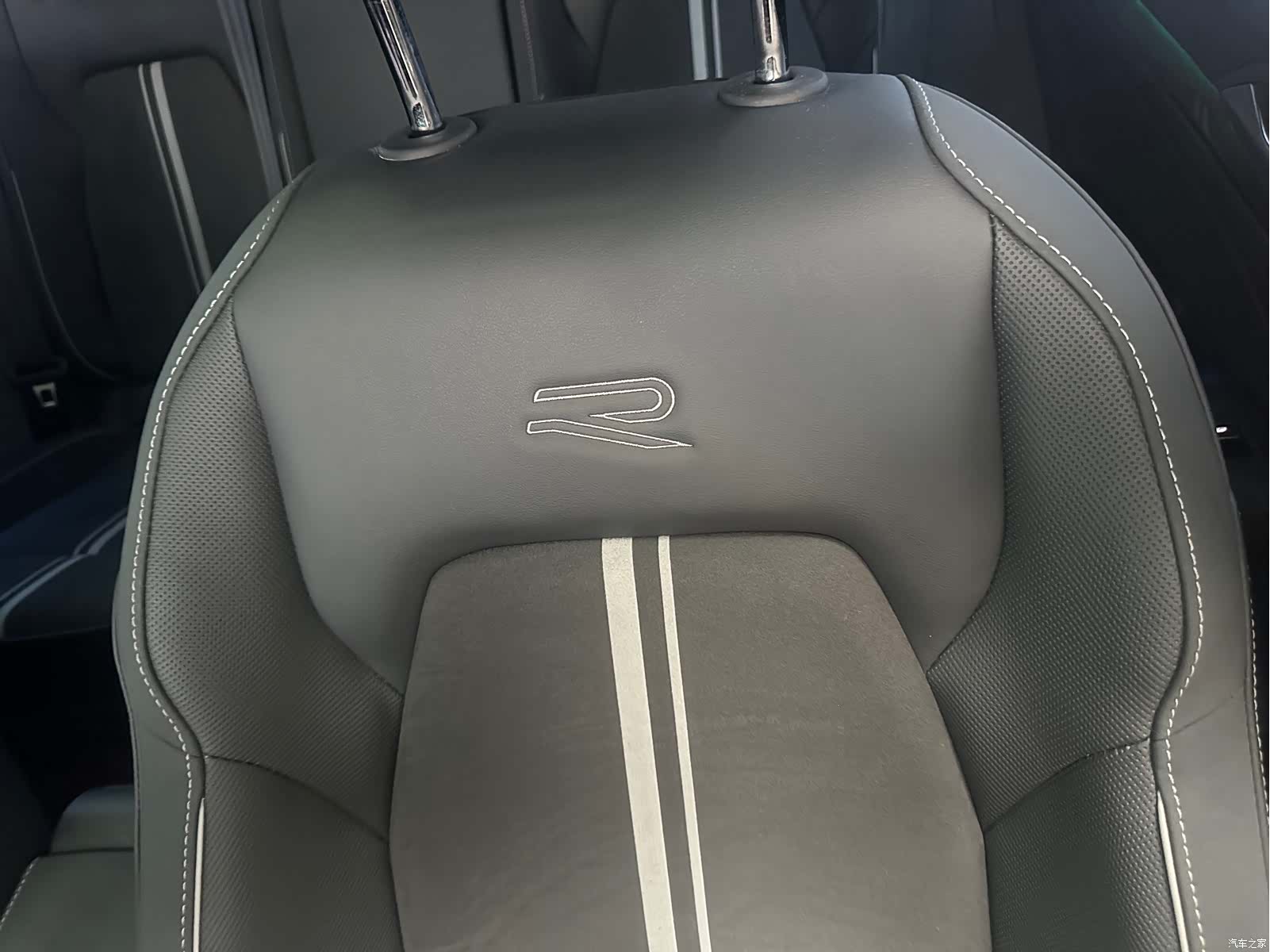 Volkswagen Golf, 2023 7