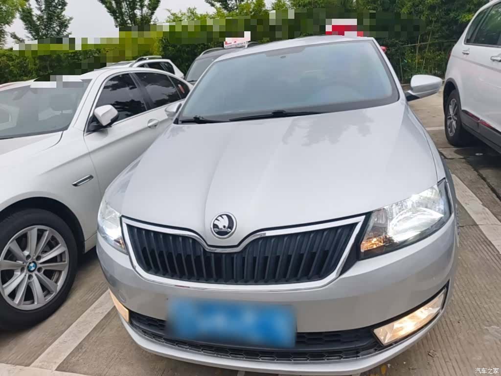 Skoda Rapid, 2017 3