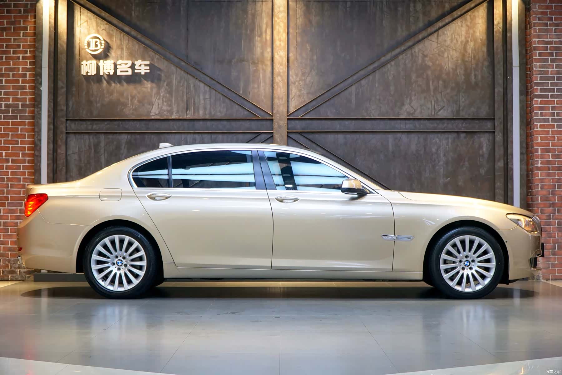BMW 7 Series, 2012 25