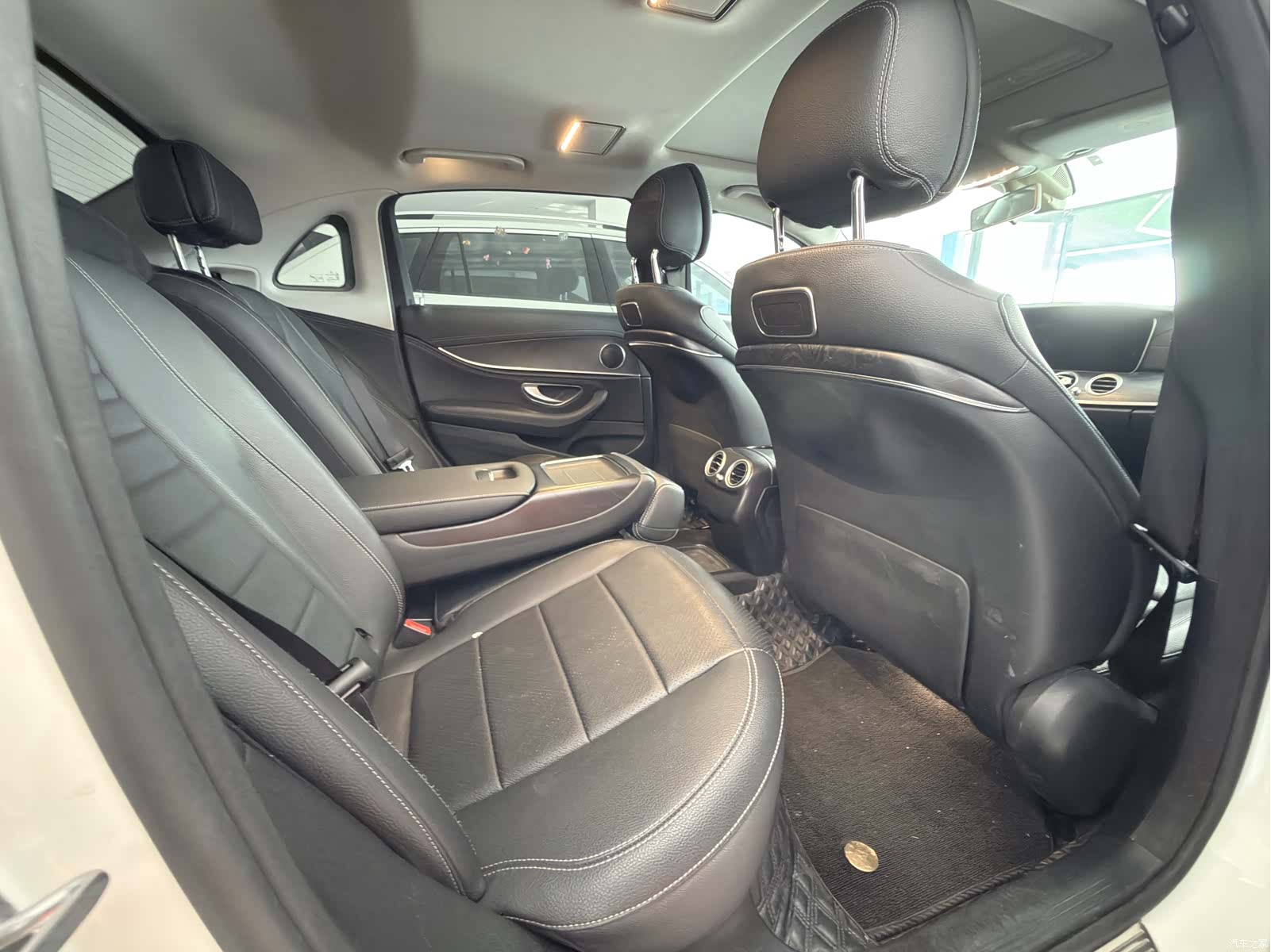Mercedes-Benz E-Class, 2019 7