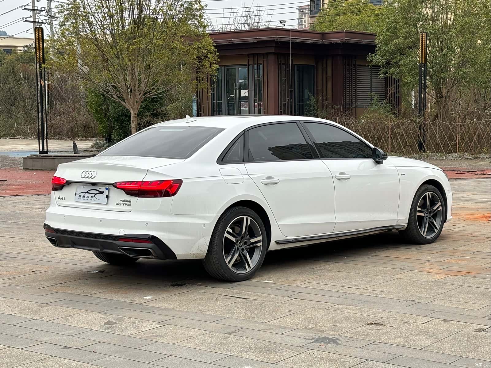 Audi A4L, 2022 8