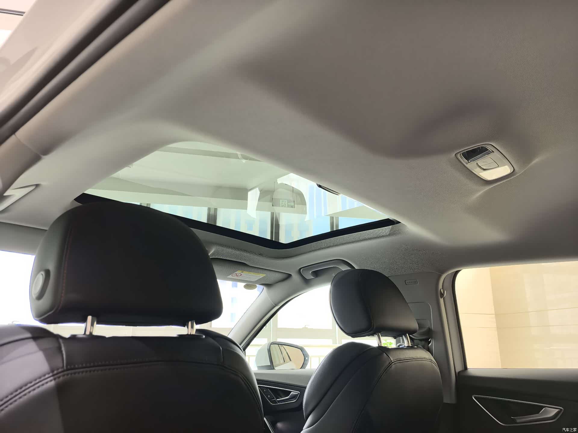 Audi Q2L, 2023 10