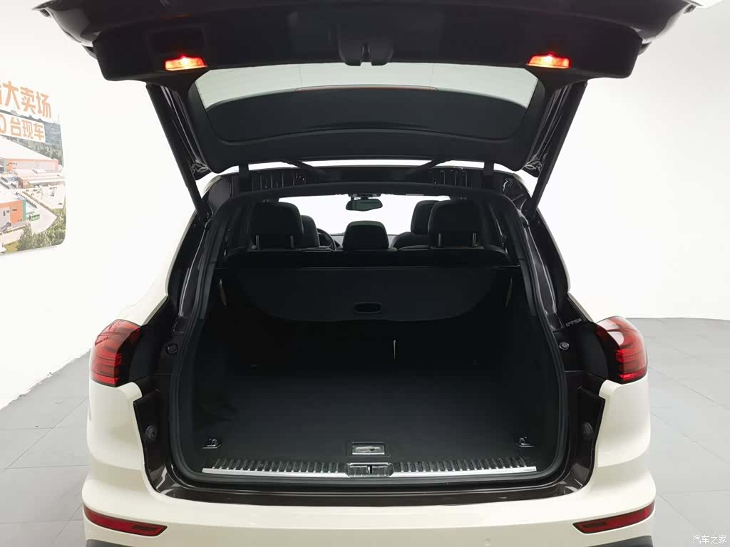 Porsche Cayenne, 2015 16