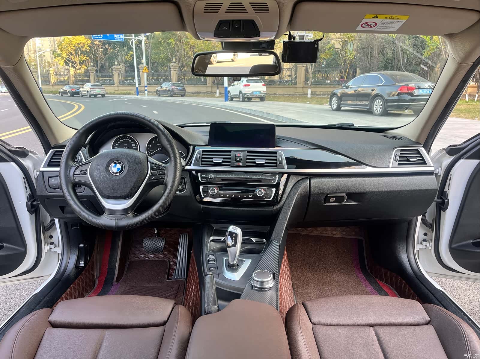 BMW 3 Series, 2019 все фото