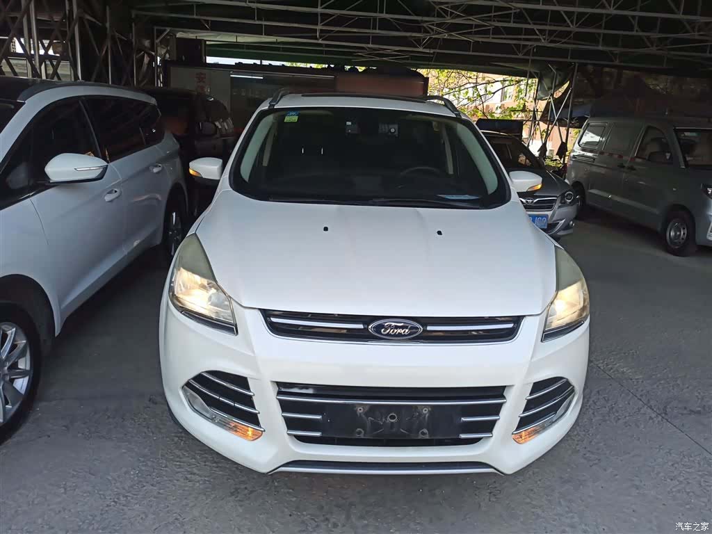 Ford Kuga, 2016 3
