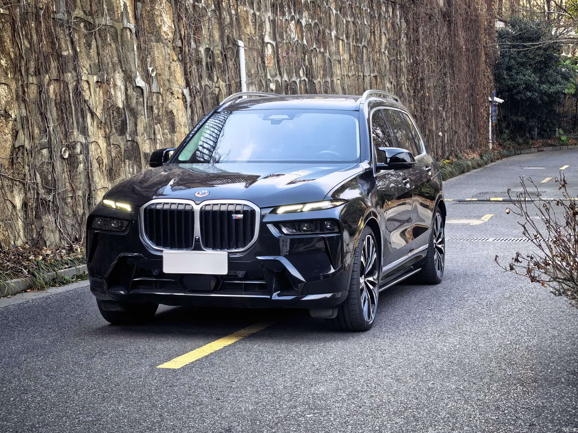 BMW X7, 2023 1