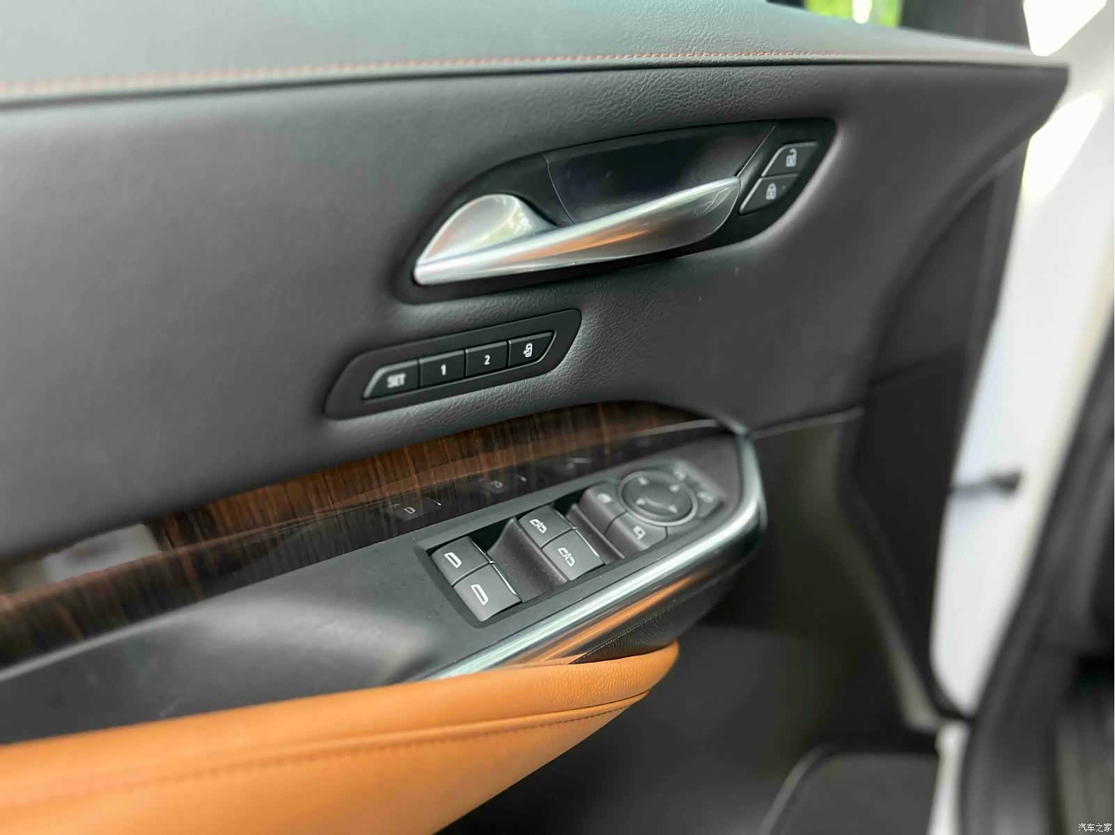 Cadillac XT4, 2023 23