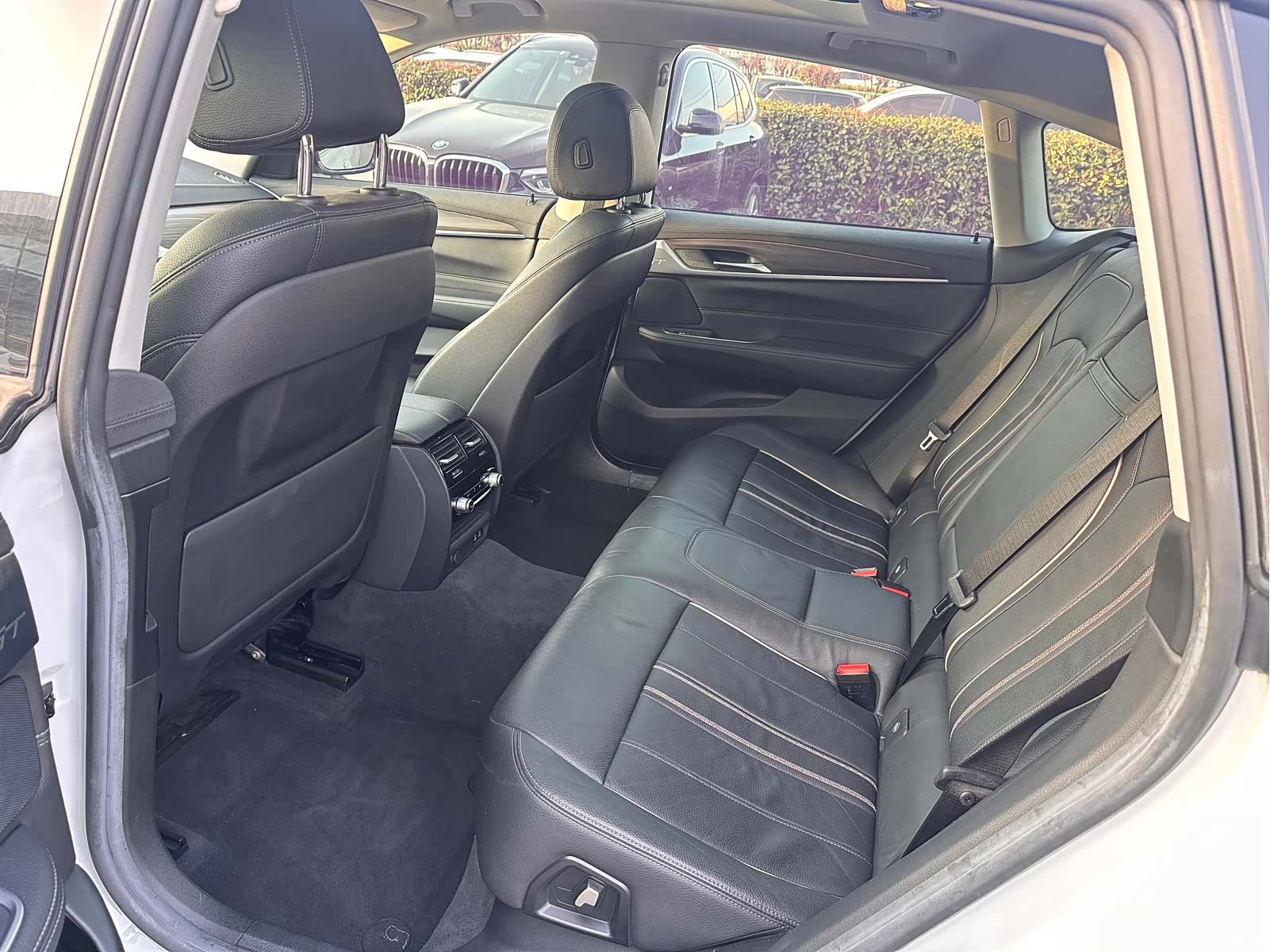 BMW 6 Series GT, 2020 все фото