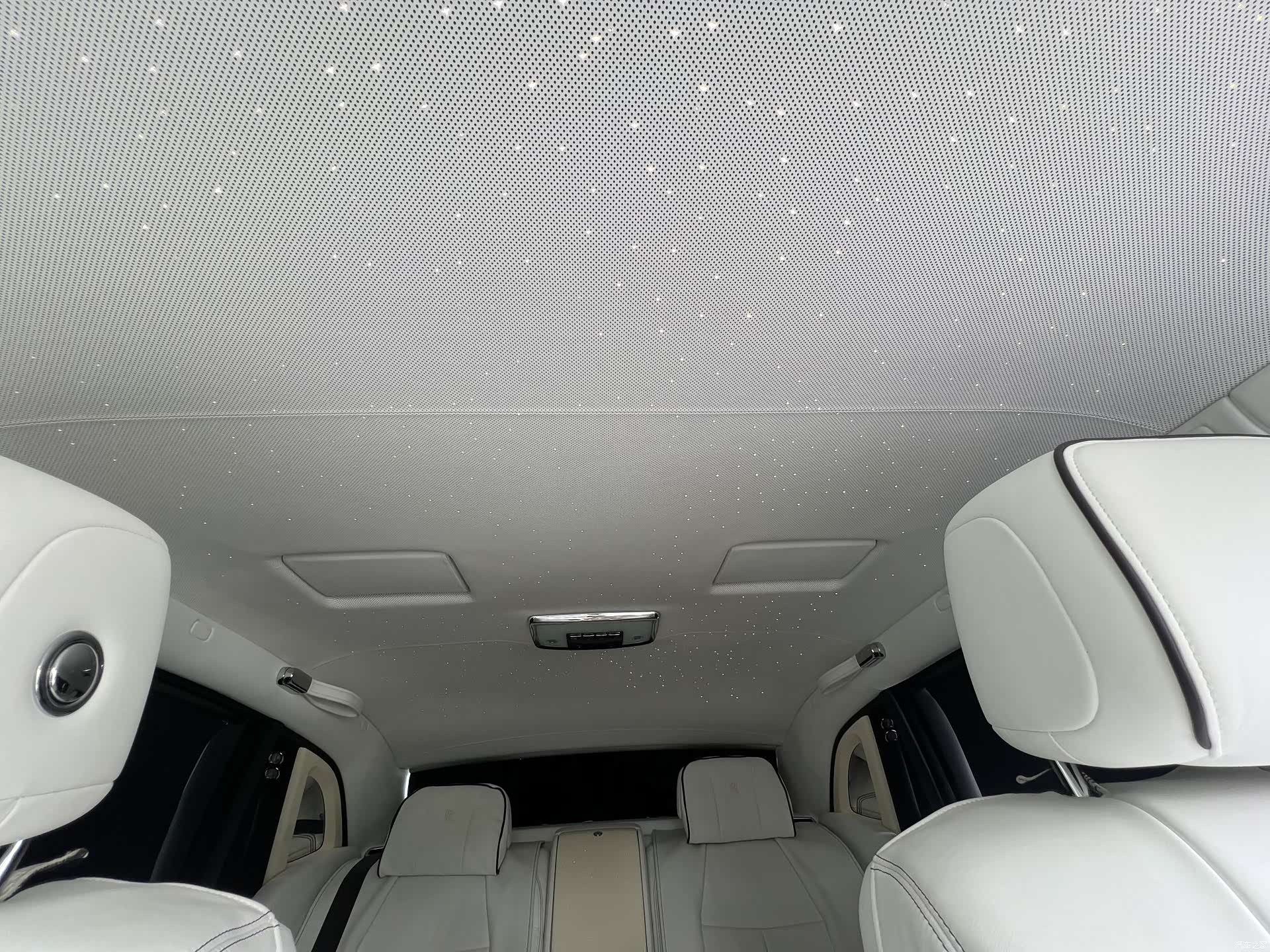 Rolls-Royce Phantom, 2019 15