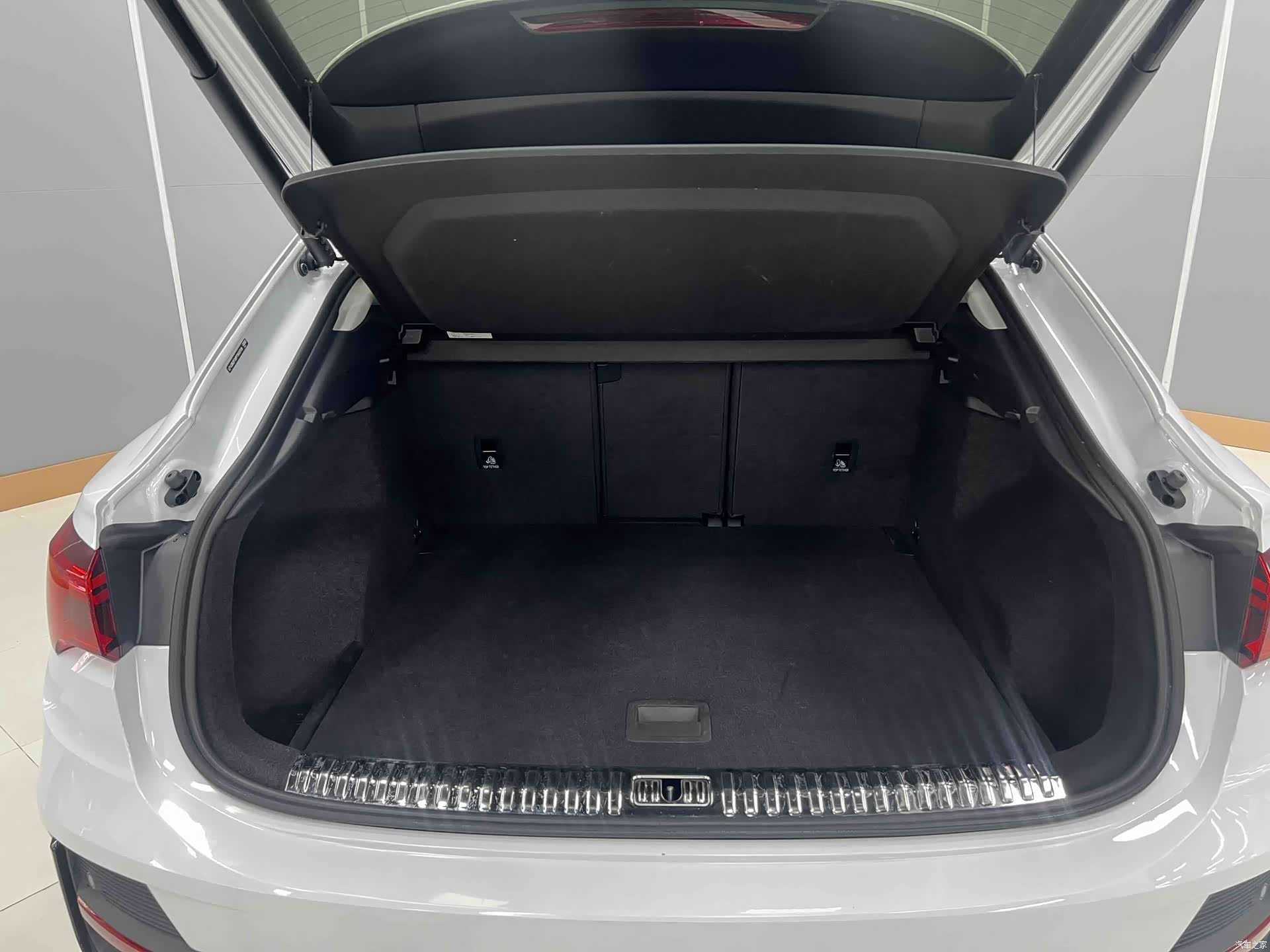 Audi Q3, 2023 23