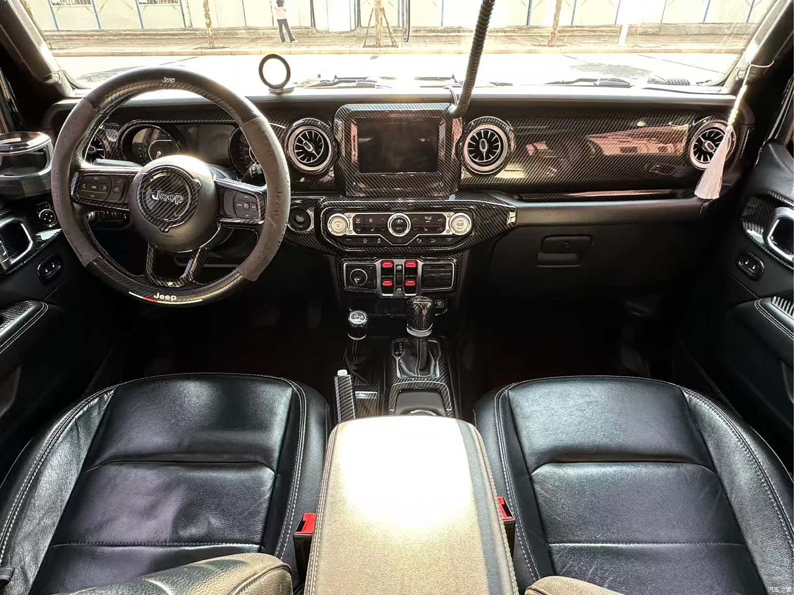 Jeep Wrangler, 2020 9