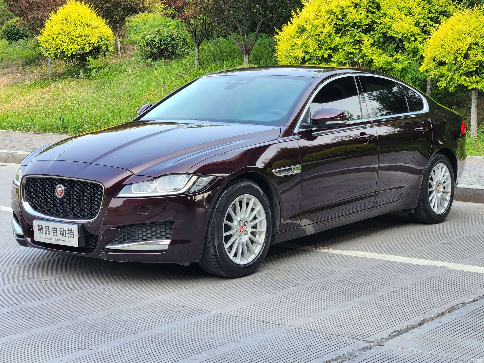 Jaguar XF, 2016 3