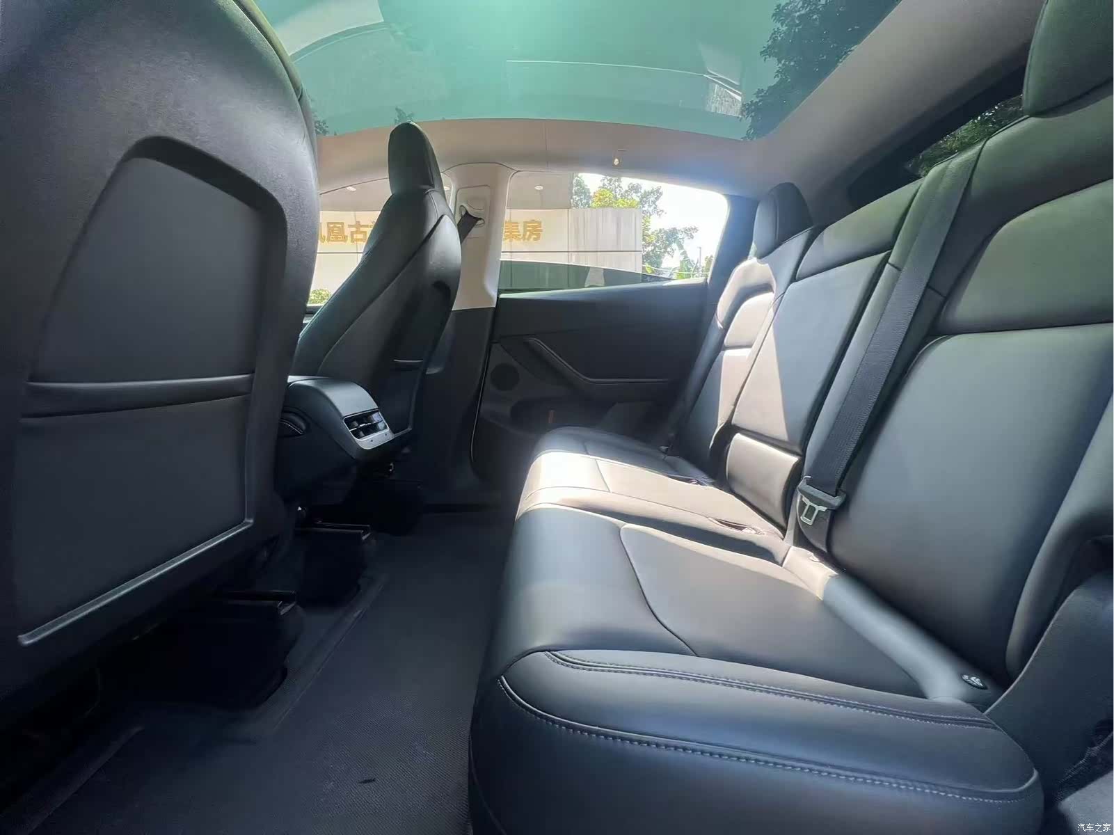 Tesla Model Y, 2021 6