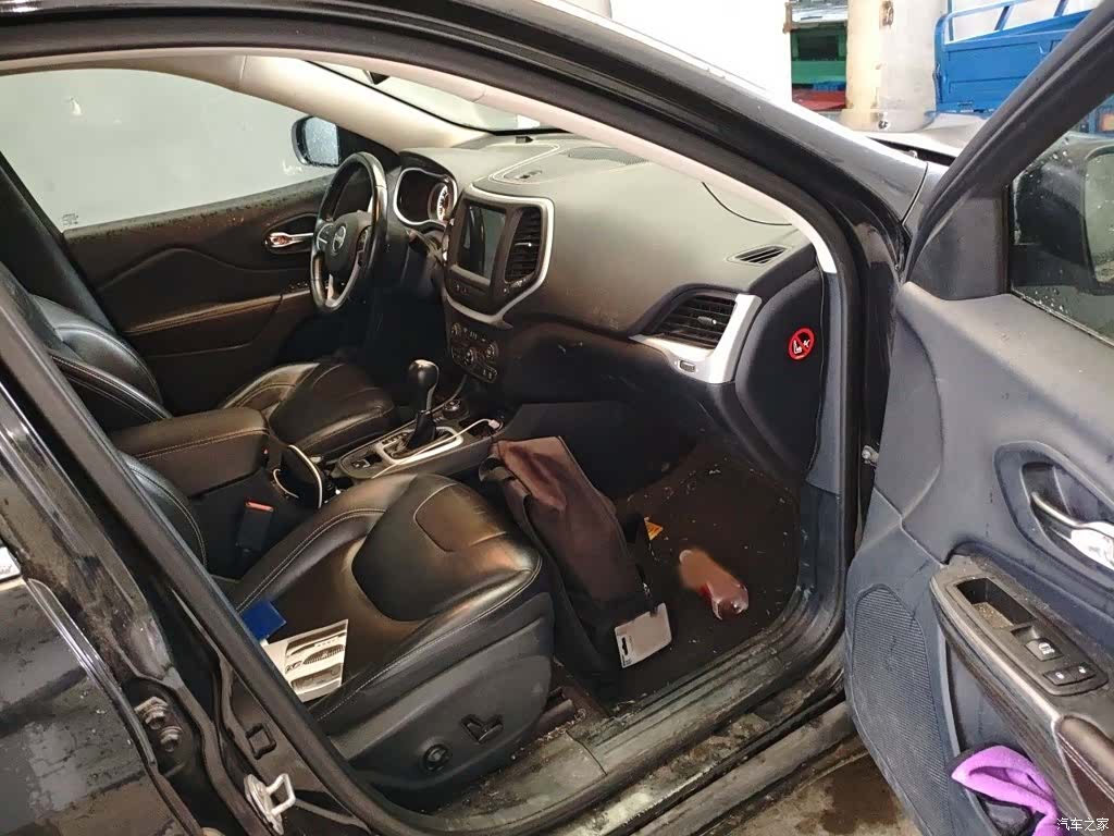 Jeep Cherokee, 2017 20