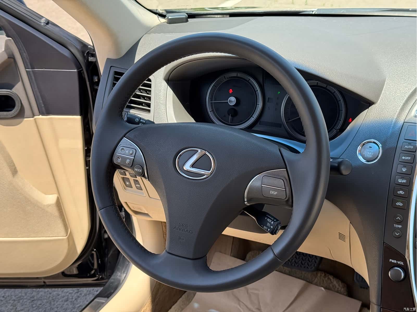 Lexus ES, 2011 16