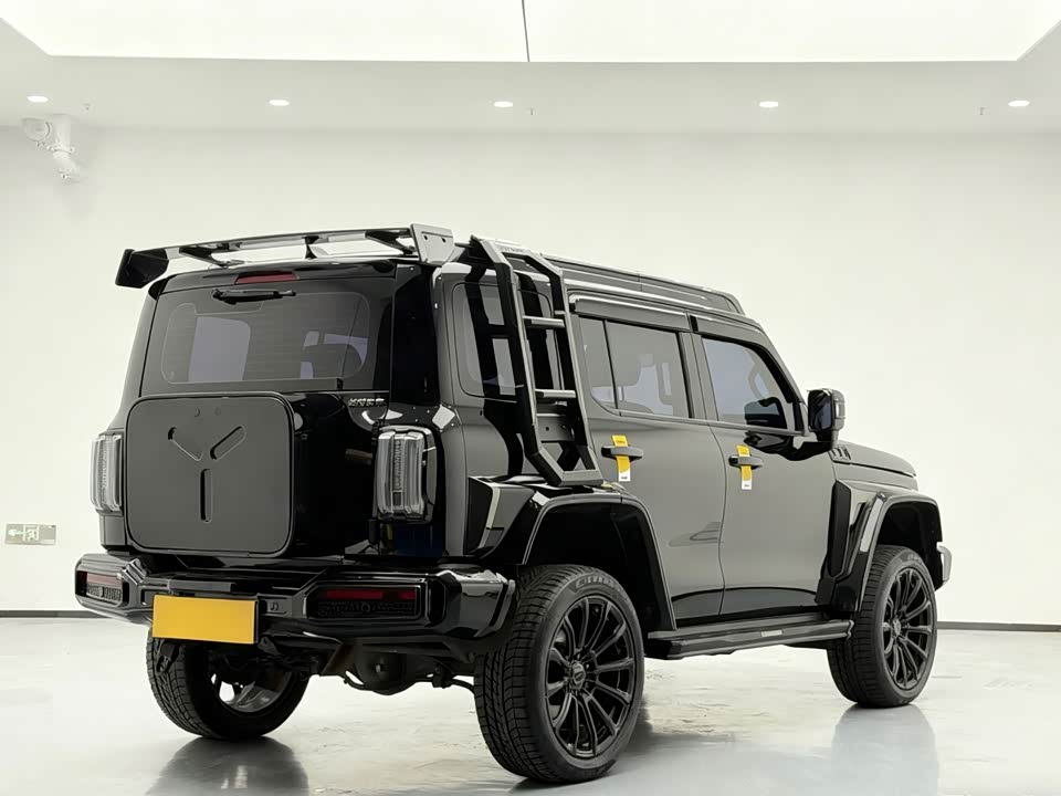 CrossBoundary Co-creation tank 300