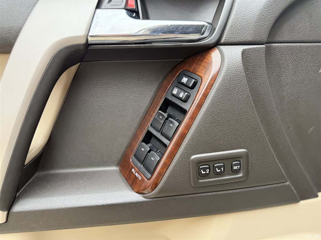 Toyota Prado, 2012 16