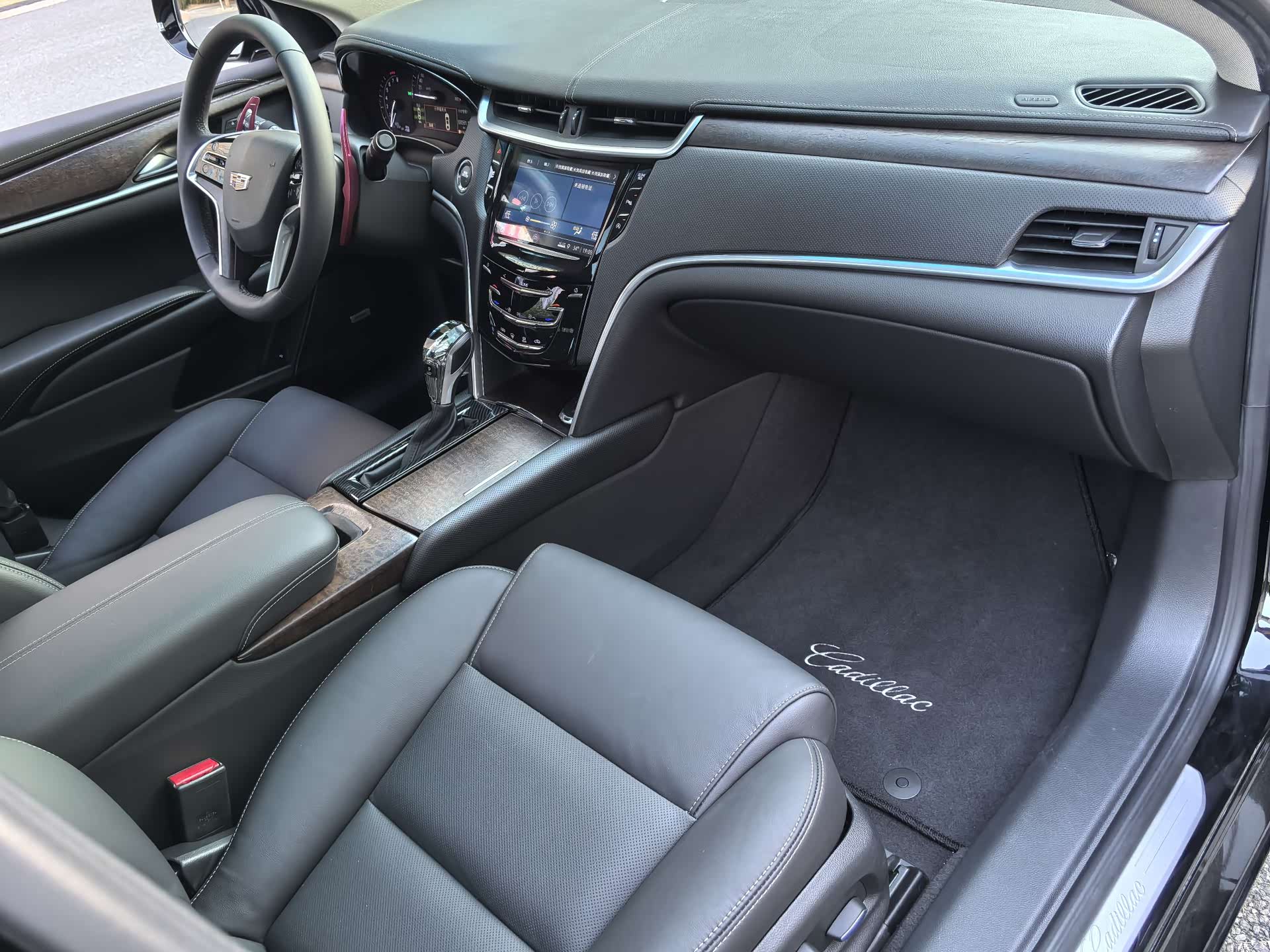 Cadillac XTS, 2019 15
