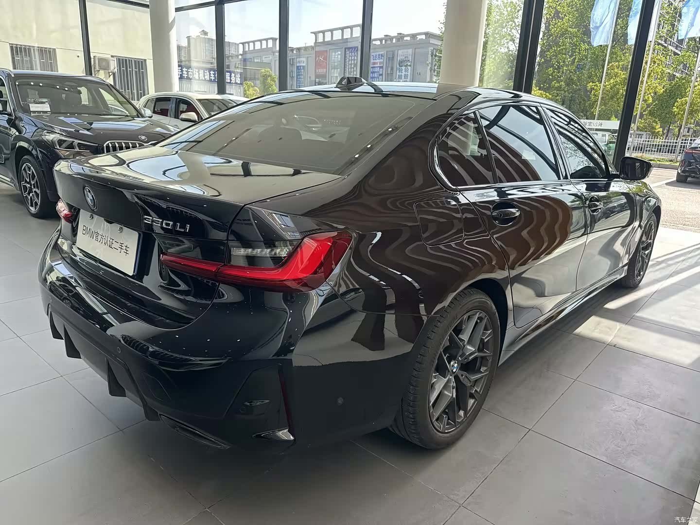 BMW 3 Series, 2025 12