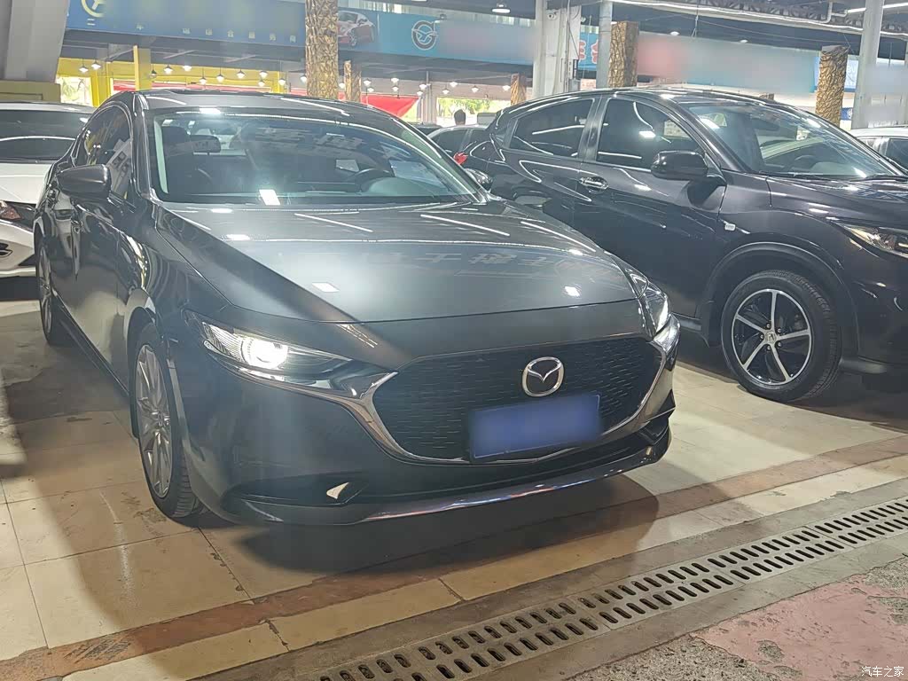 Mazda Mazda3, 2021 10