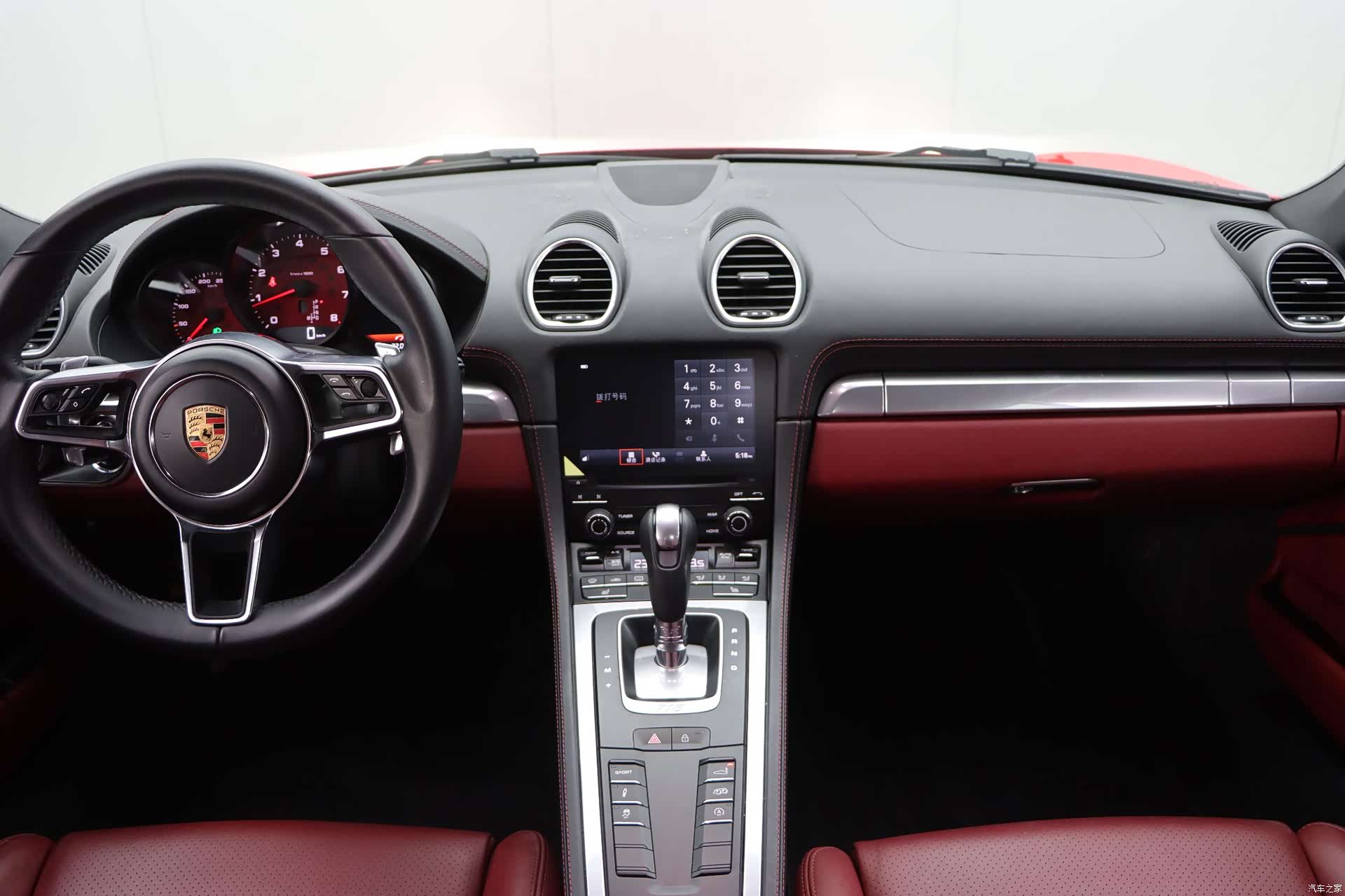 Porsche Cayman, 2019 15