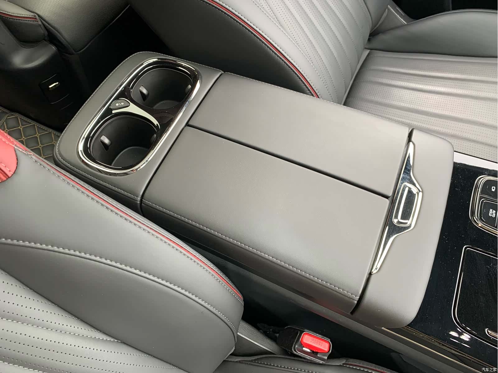 Trumpchi M8, 2023 26