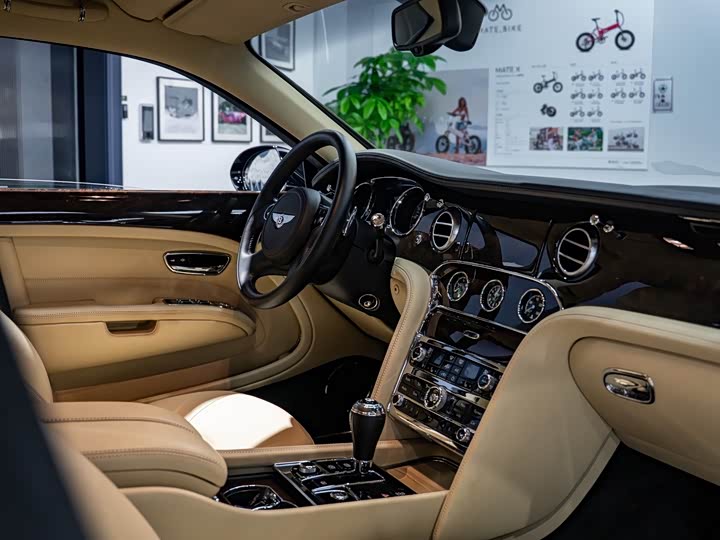Bentley Mulsanne 2011 6.8T Luxury