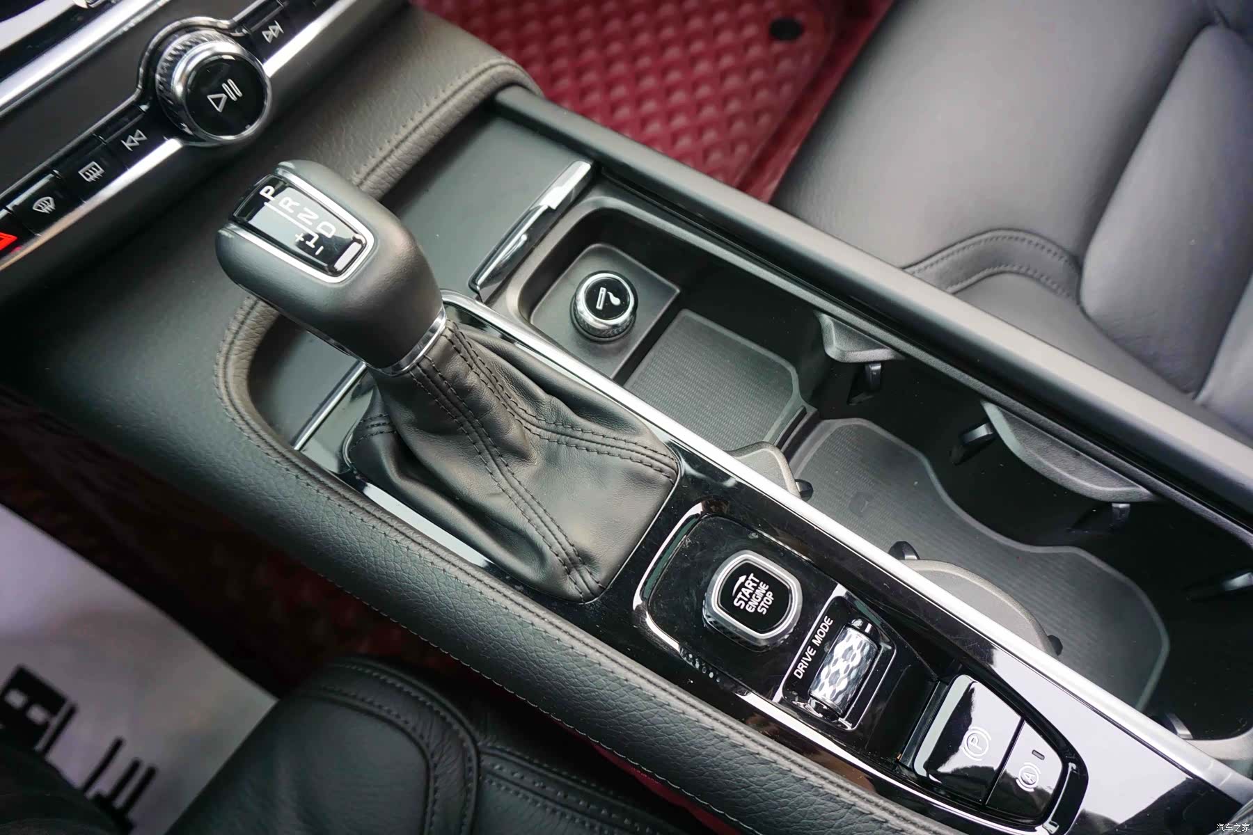 Volvo V90, 2020 13