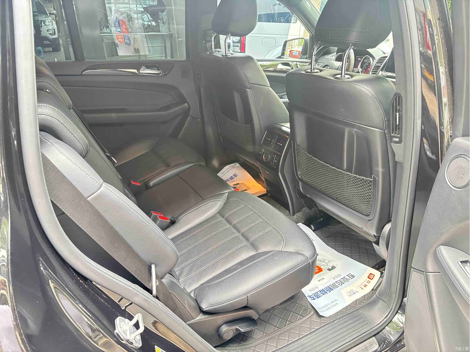 Mercedes-Benz GLS, 2018 14
