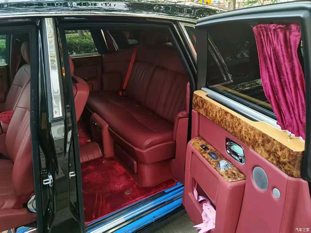 Rolls-Royce Phantom, 2011 12