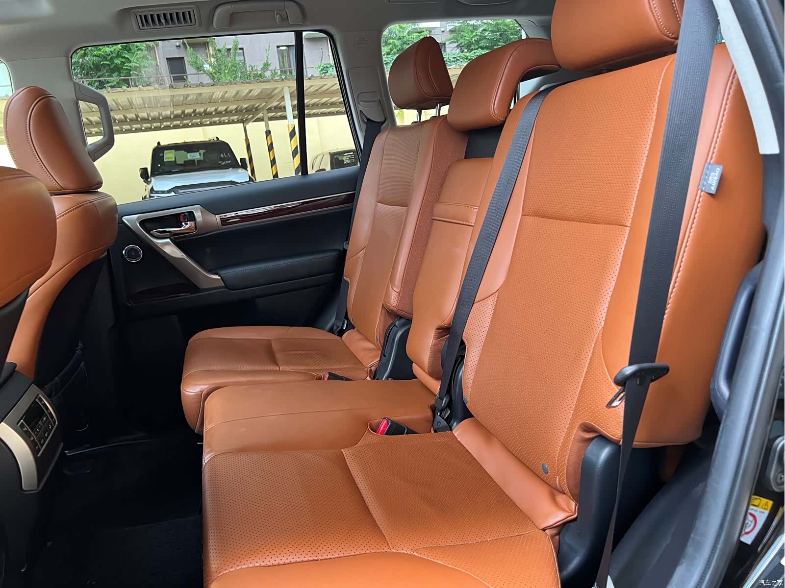 Lexus GX, 2014 17