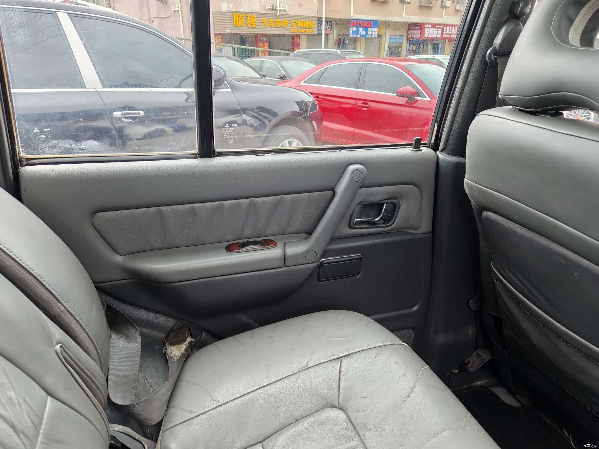 Mitsubishi Pajero, 1996 16