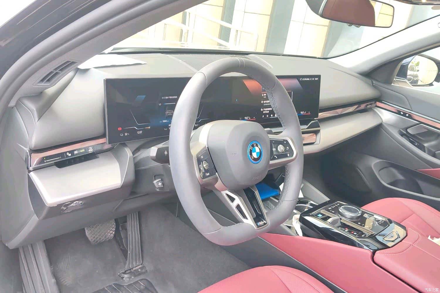 BMW i5, 2025 4