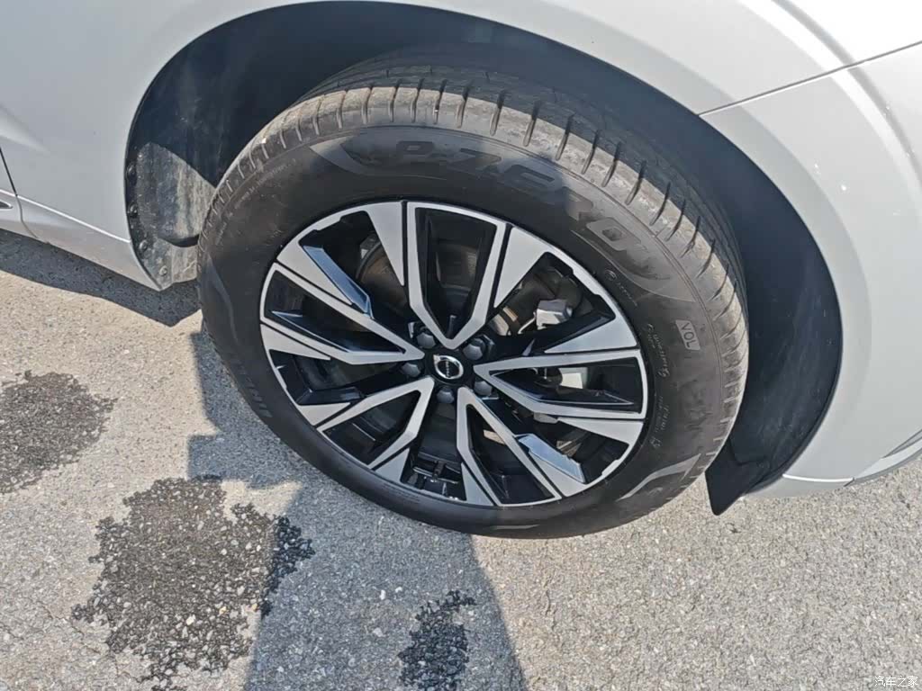 Volvo XC60, 2025 14