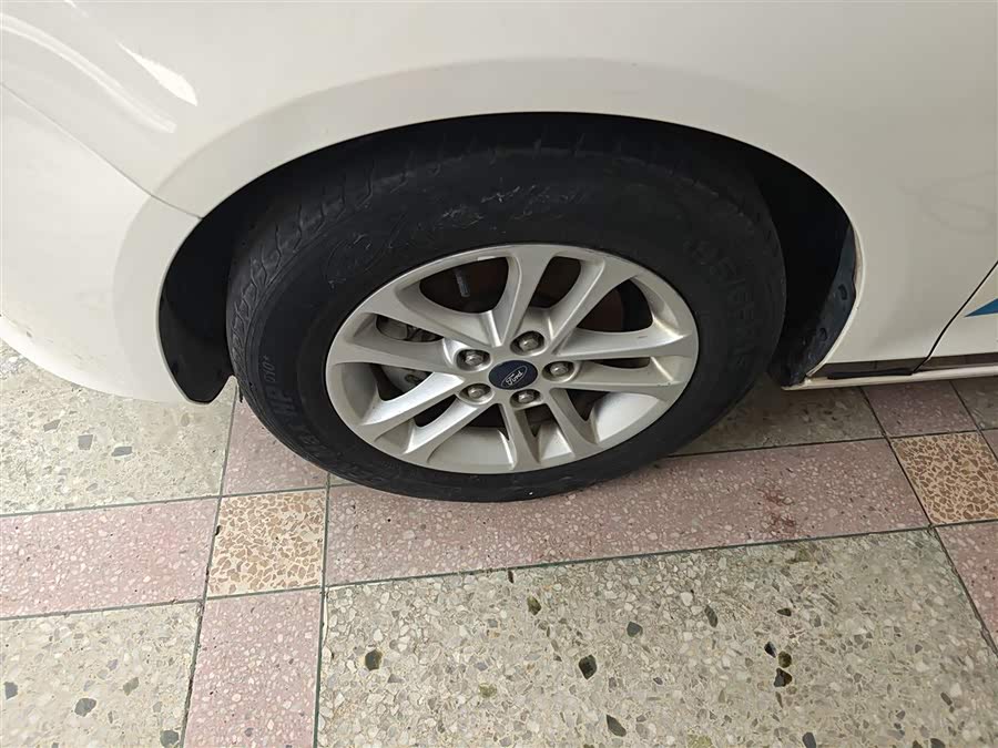 Ford Focus 2021, фото 23