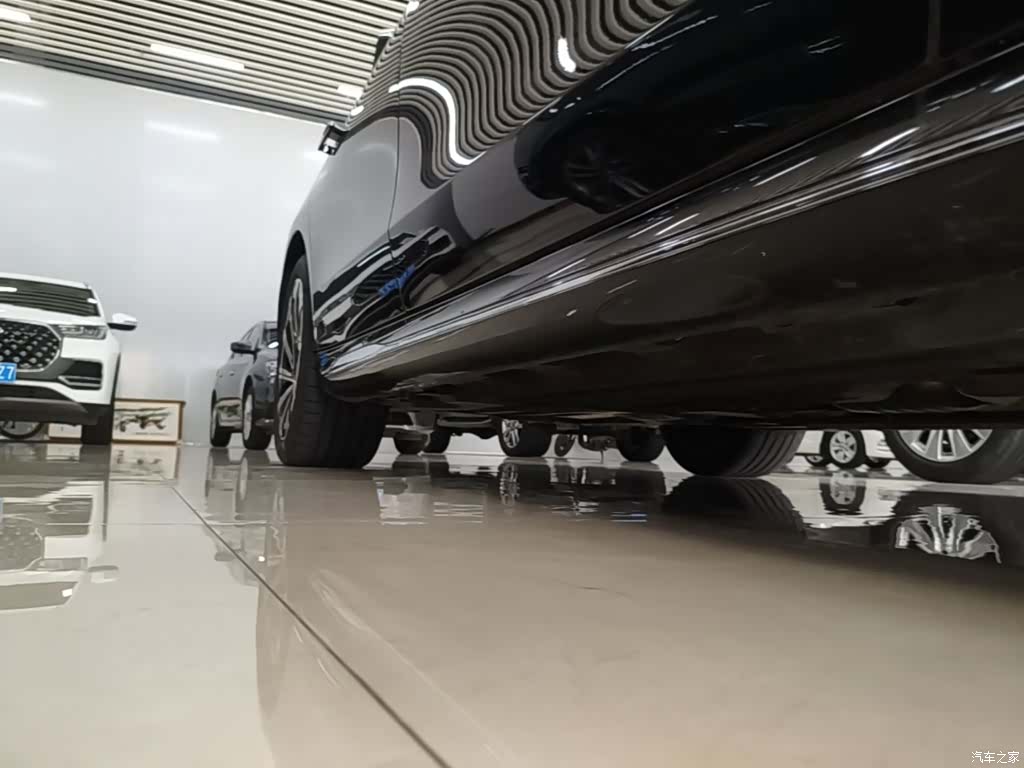 Mercedes-Benz E-Class, 2025 19
