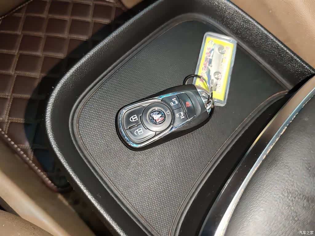Buick GL8, 2021 9
