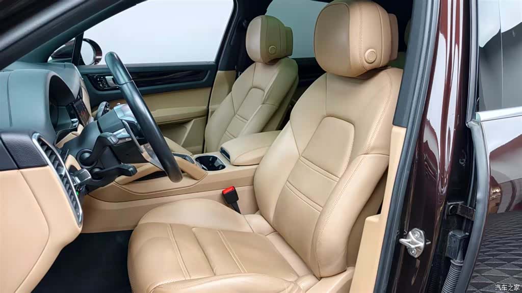 Porsche Cayenne, 2021 12