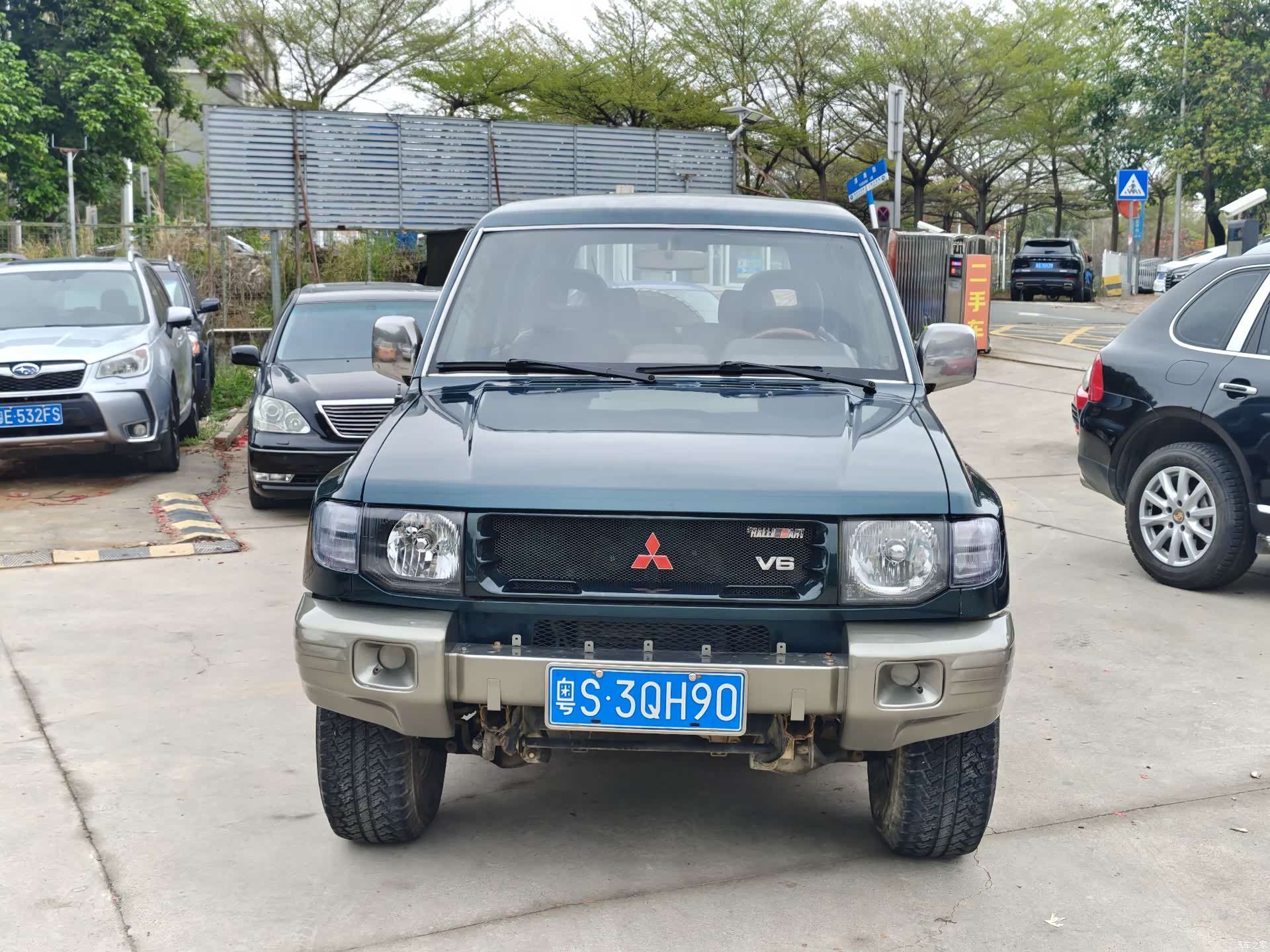 Mitsubishi Pajero, 1996 4