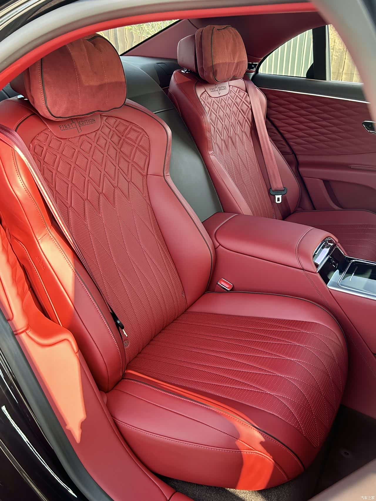 Bentley Flying Spur, 2021 8