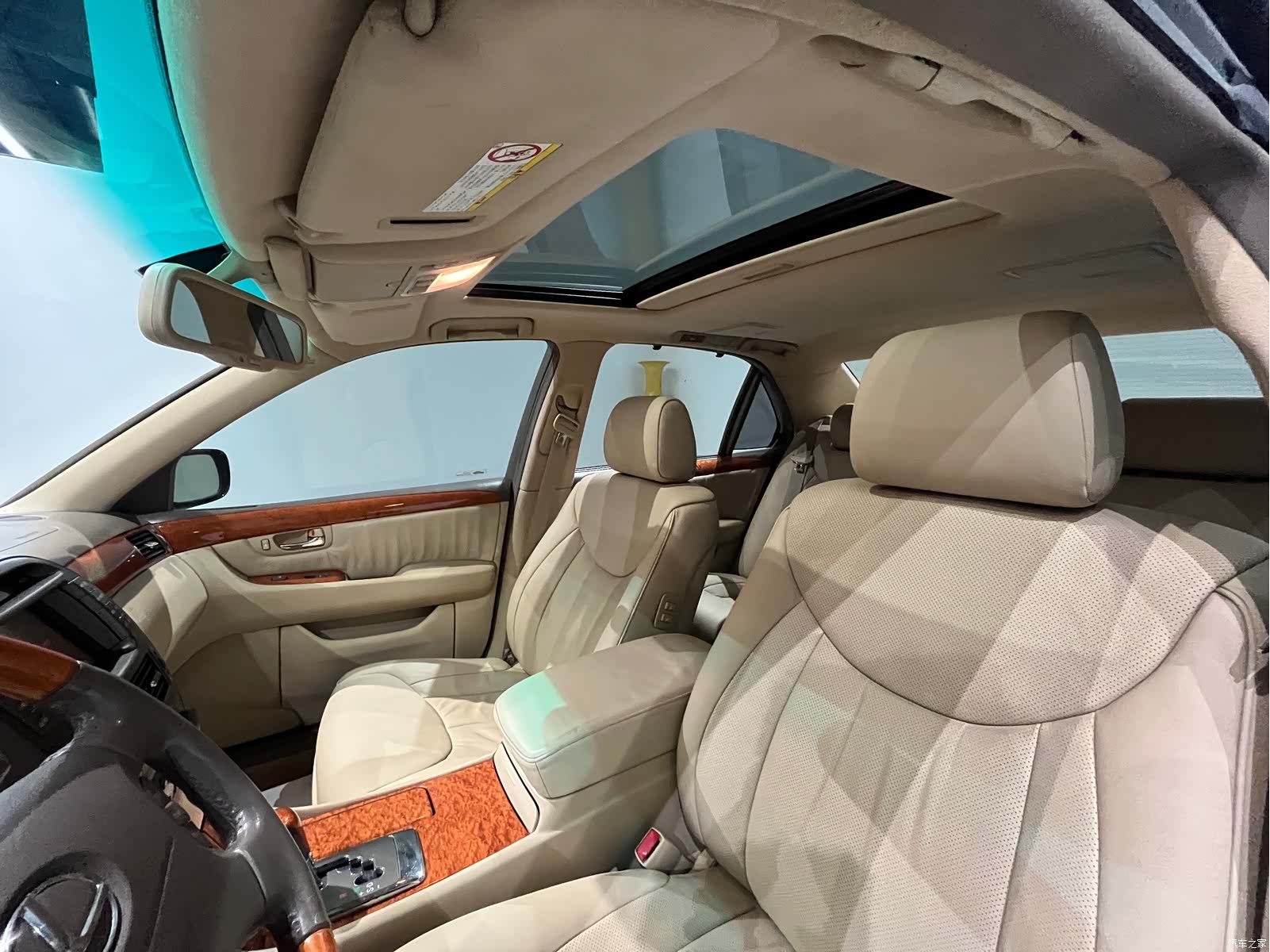 Lexus LS, 2006 11