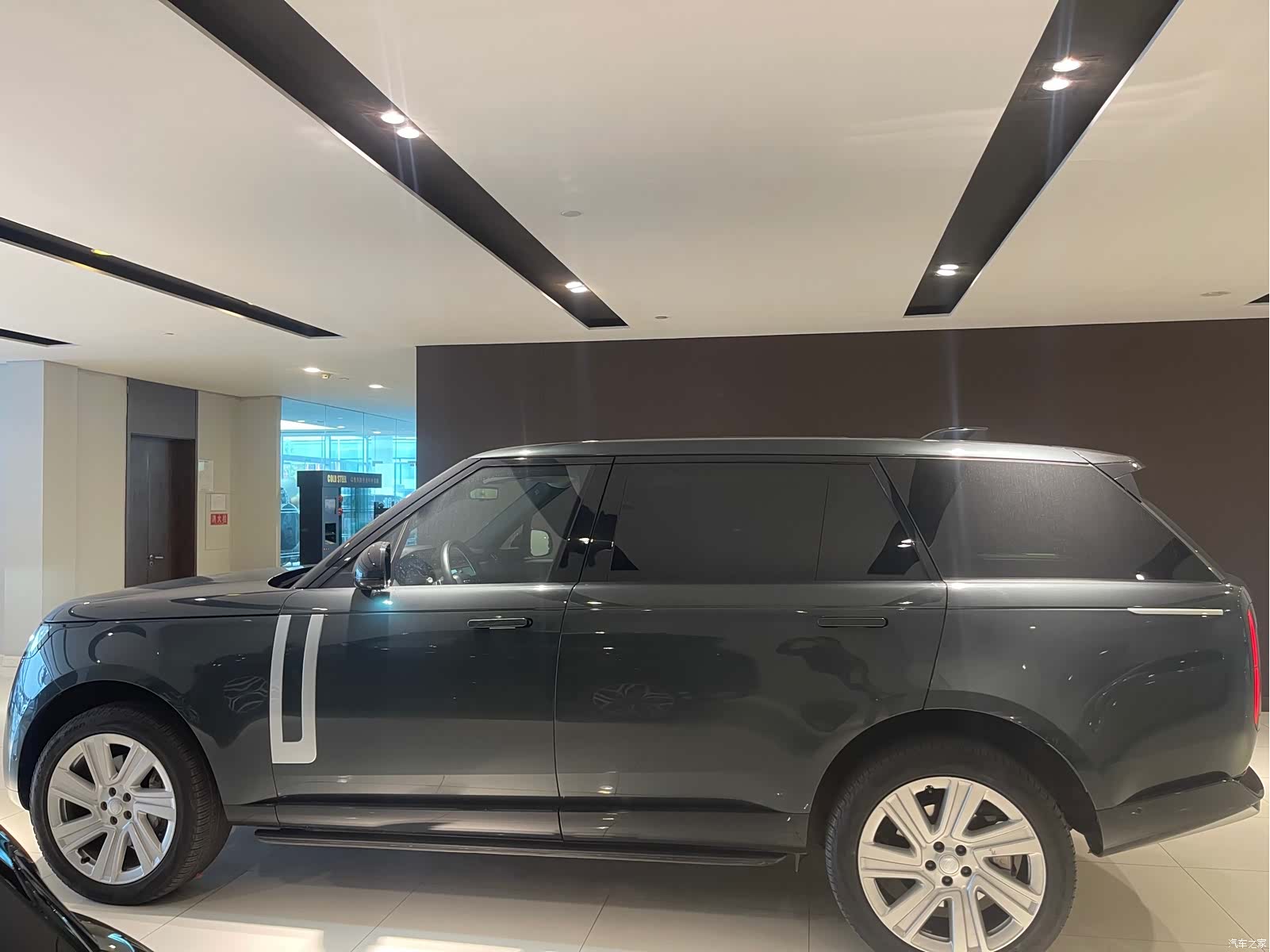 Land Rover Range Rover, 2024 все фото